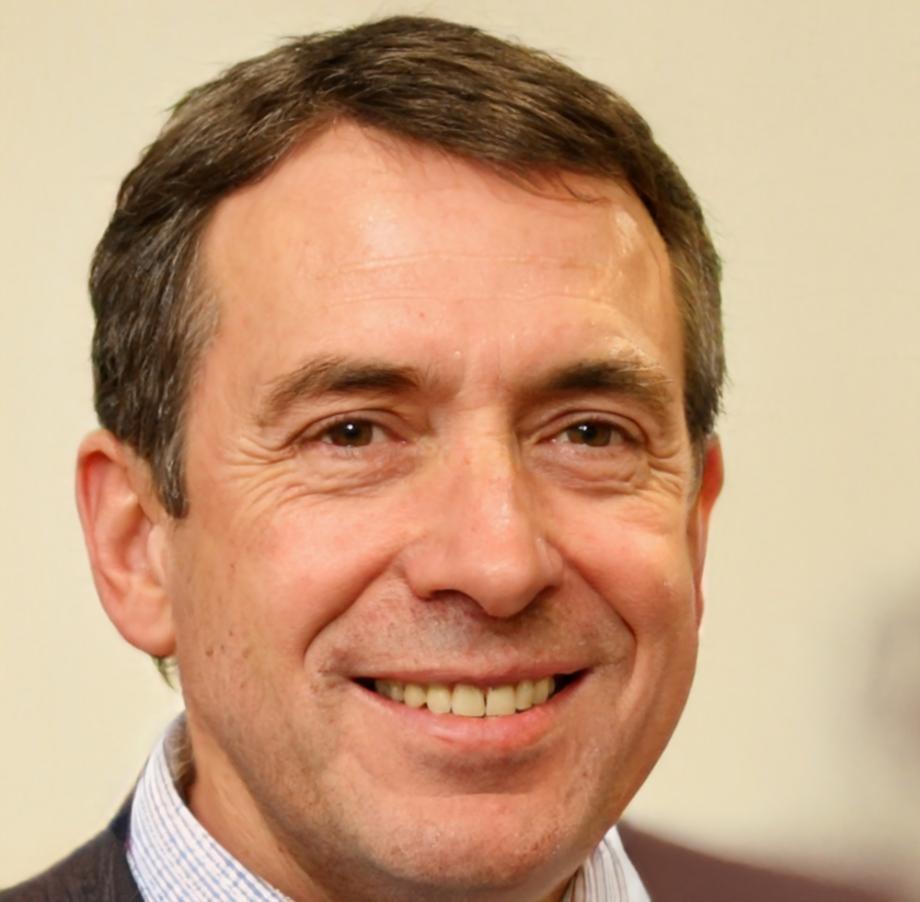 Portrait de Jean-Luc Martinez, expert en optimisation fiscale